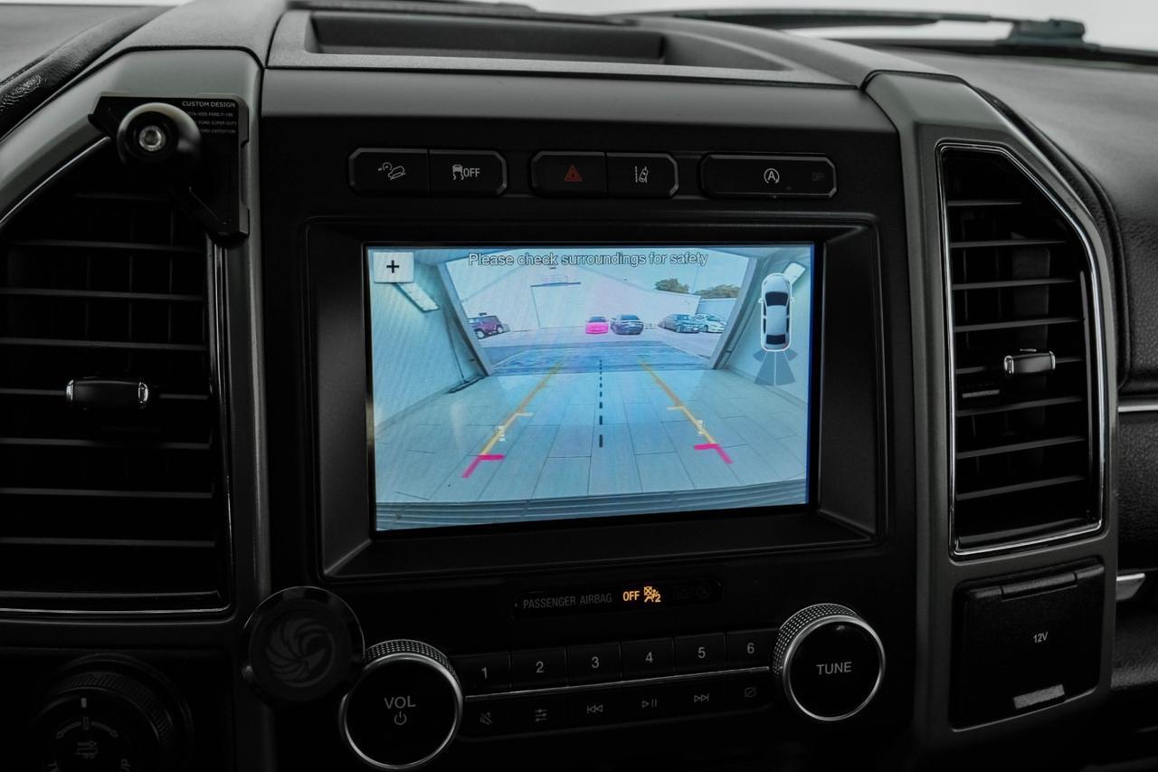 2018 Ford Expedition XLT 4WD DRIVER ASSIST PKG BLIND SPOT ASSIST NAVIGATION PANORAMA Carrollton TX