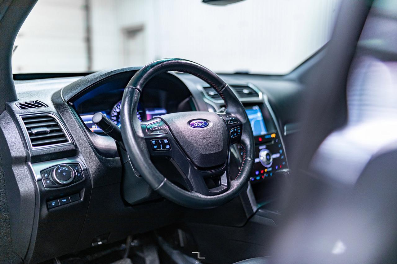 2018 Ford Explorer AWD Sport Leather Roof Nav BCam Red Deer AB