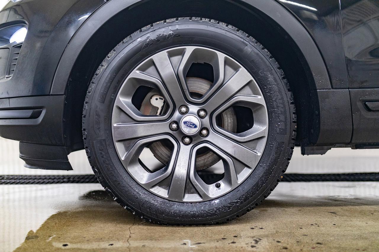 2018 Ford Explorer AWD Sport Leather Roof Nav BCam Red Deer AB