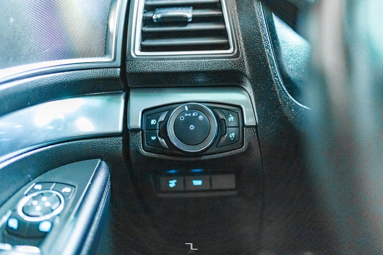 2018 Ford Explorer AWD Sport Leather Roof Nav BCam Red Deer AB