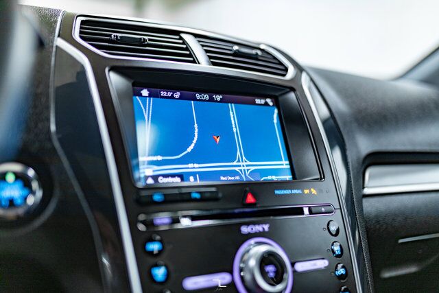 2018 Ford Explorer AWD Sport Leather Roof Nav BCam Red Deer AB