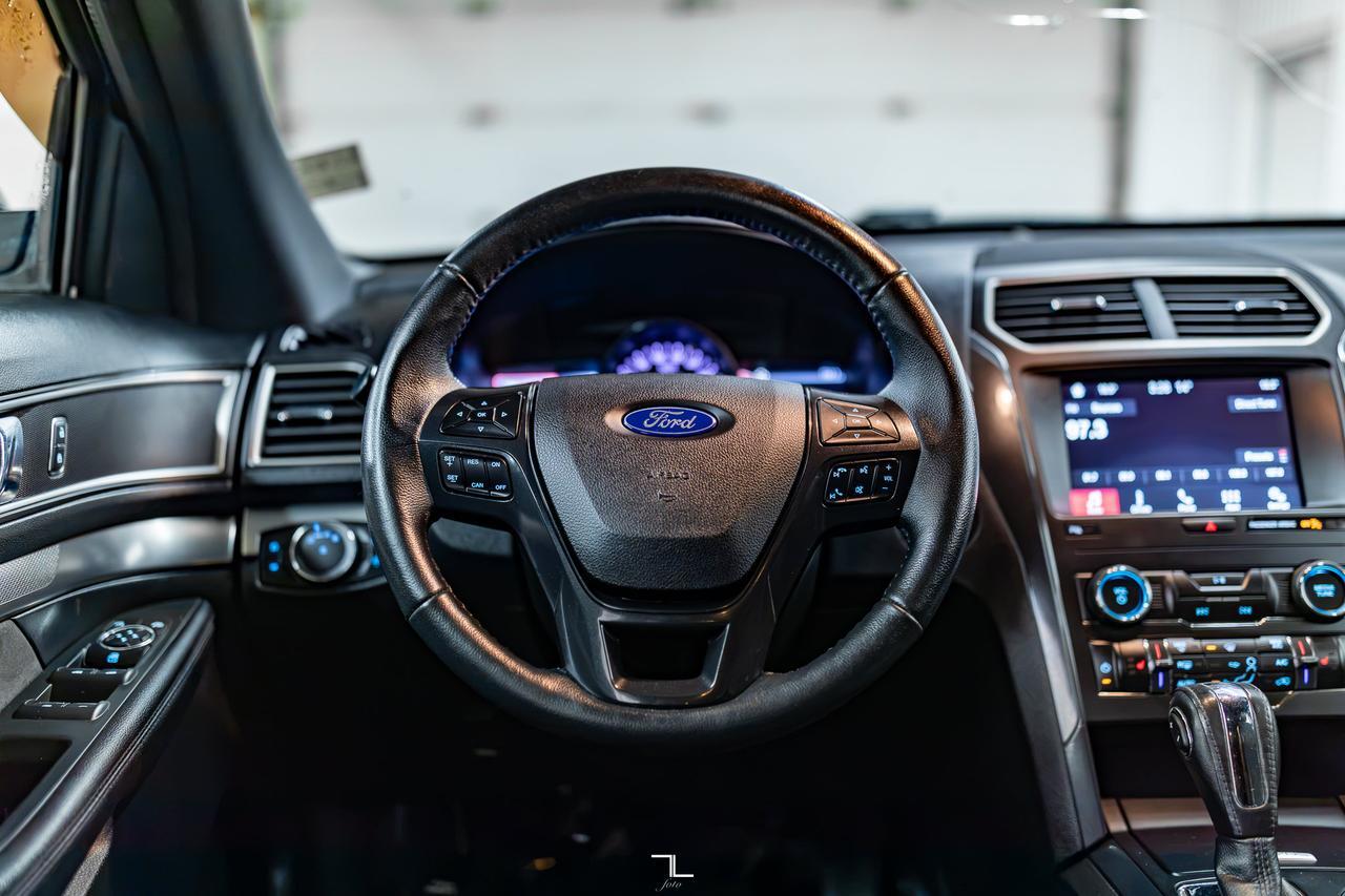 2018 Ford Explorer AWD XLT Leather BCam PSeat Red Deer AB