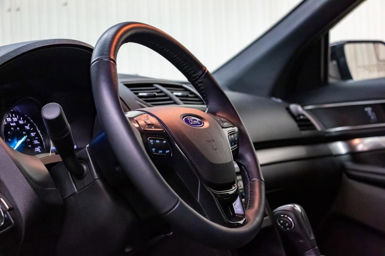 2018 Ford Explorer AWD XLT Leather Nav BCam Red Deer AB