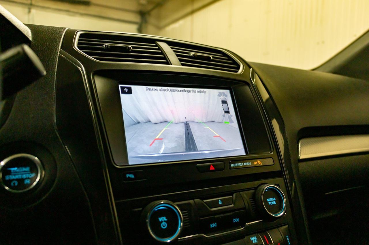 2018 Ford Explorer AWD XLT Leather Nav BCam Red Deer AB