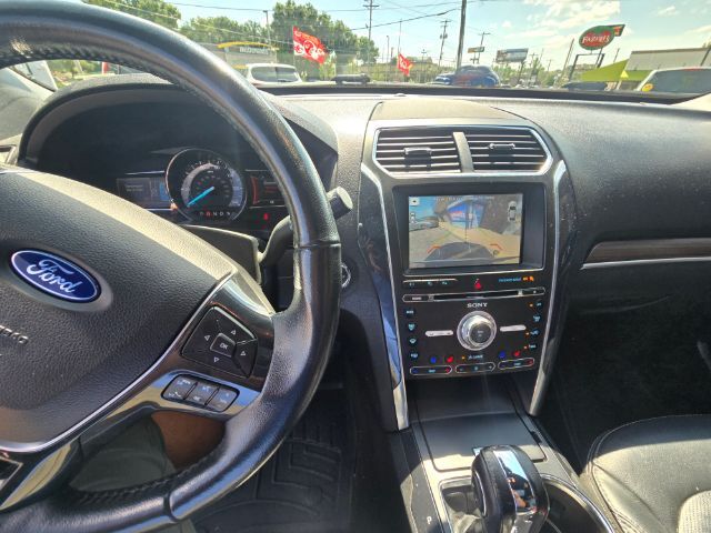 2018 Ford Explorer Limited - Photo 10