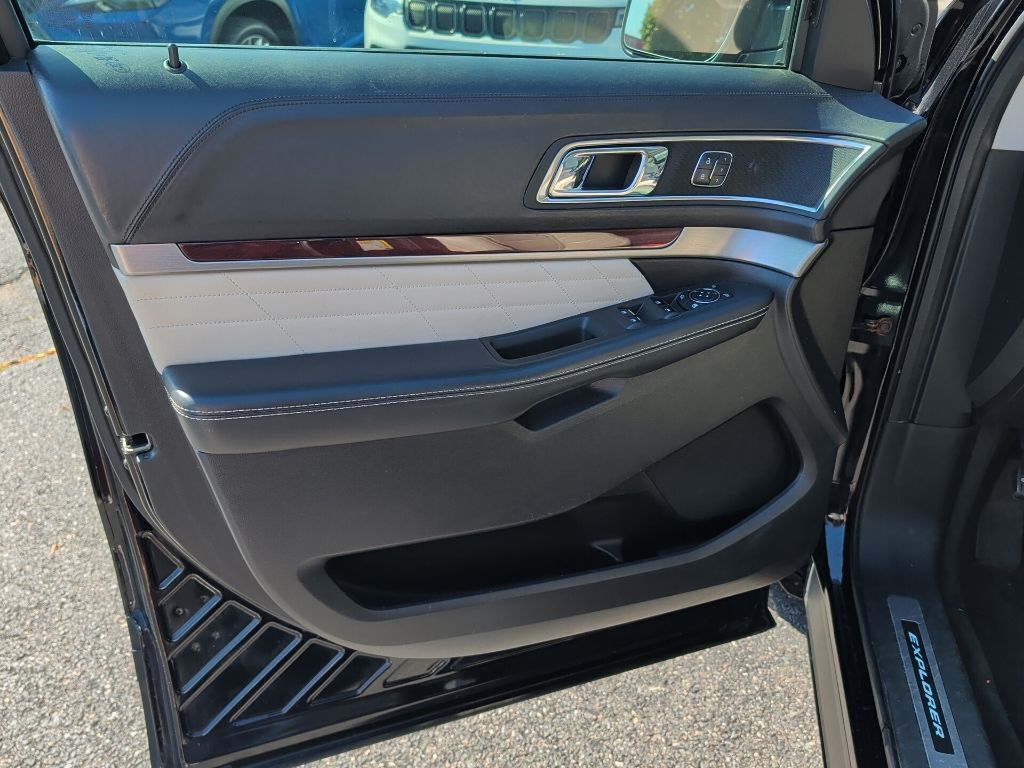 2018 Ford Explorer Platinum Worcester MA