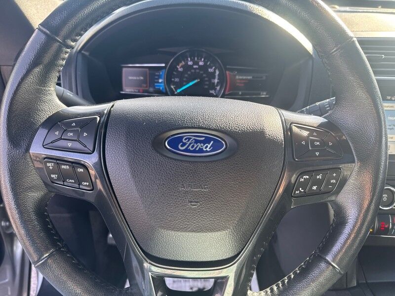 2018 Ford Explorer XLT - 1 OWNER - FROM NEW JERSEY - NO RUST Whitinsville MA