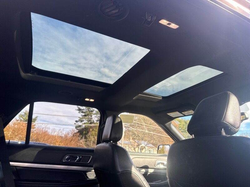 2018 Ford Explorer XLT - 1 OWNER - FROM NEW JERSEY - NO RUST Whitinsville MA