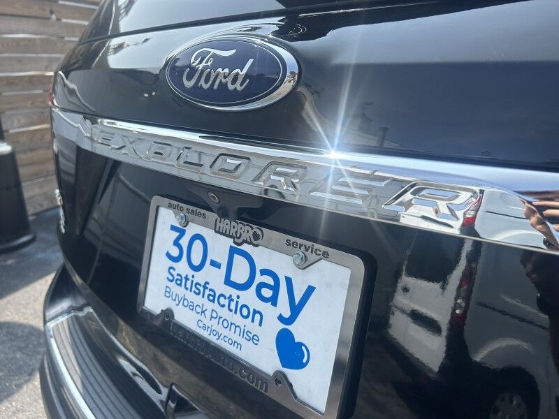 2018 Ford Explorer XLT - GREAT SERVICE HISTORY - LEATHER - SUNROOF - NAVIGATION Webster MA