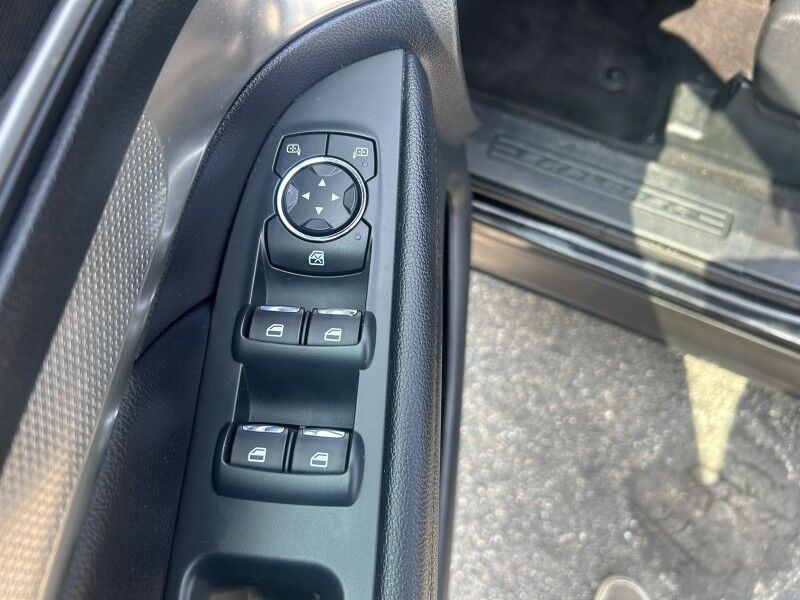 2018 Ford Explorer XLT - GREAT SERVICE HISTORY - LEATHER - SUNROOF - NAVIGATION Webster MA