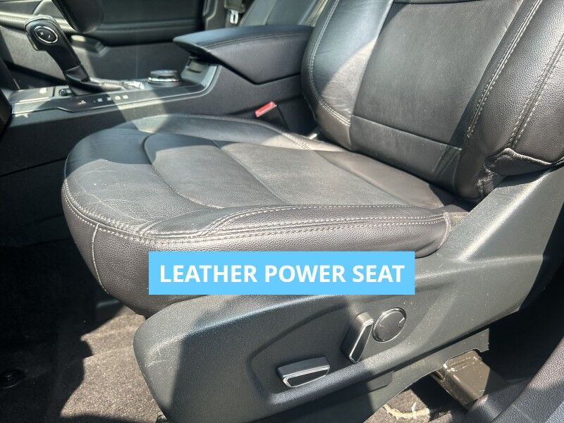 2018 Ford Explorer XLT - GREAT SERVICE HISTORY - LEATHER - SUNROOF - NAVIGATION Webster MA