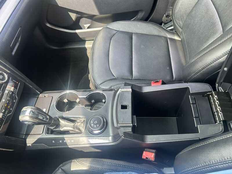 2018 Ford Explorer XLT - GREAT SERVICE HISTORY - LEATHER - SUNROOF - NAVIGATION Webster MA
