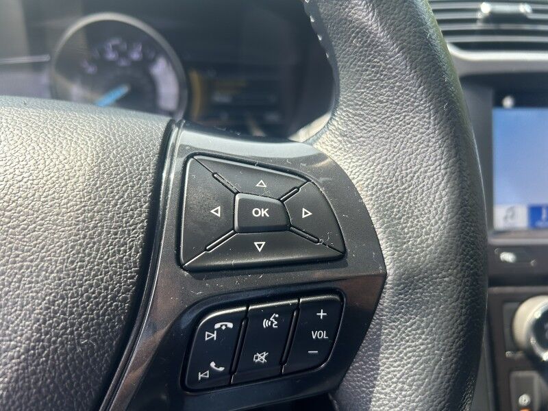 2018 Ford Explorer XLT - GREAT SERVICE HISTORY - LEATHER - SUNROOF - NAVIGATION Webster MA