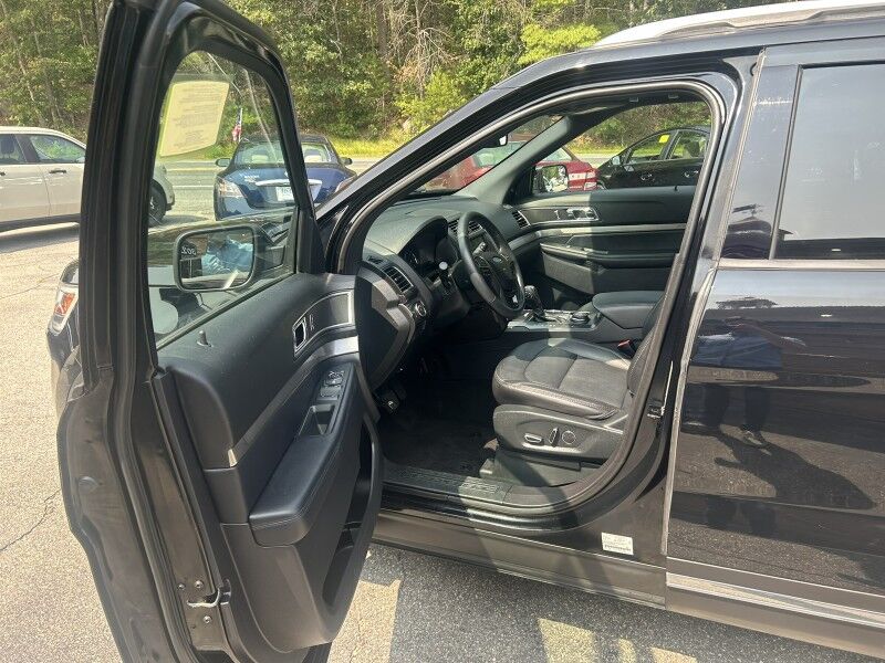 2018 Ford Explorer XLT - GREAT SERVICE HISTORY - LEATHER - SUNROOF - NAVIGATION Webster MA