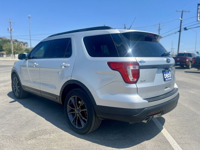 2018 Ford Explorer XLT  TX