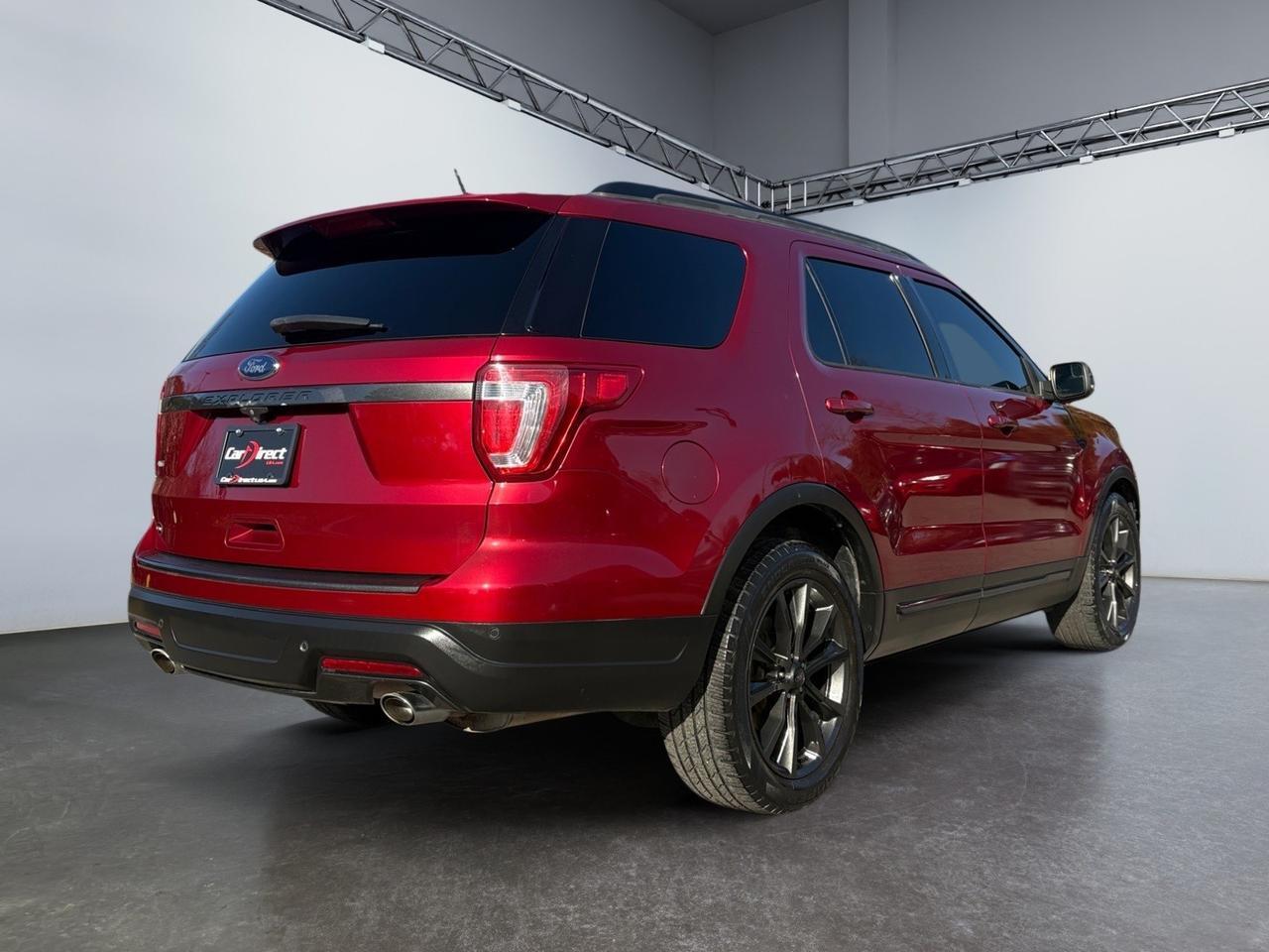 2018 Ford Explorer XLT, POWER LIFTGATE, POWER 3RD ROW, HEATED STEERING WHEEL & SEATS, REMOTE START, ROOF RACKS, BACKUP CAMERA WITH PARKING SENSORS, TOW PACKAGE, NAVIGATION, LOW MILEAGE, CLEAN CARFAX, EXPLORE THE ROAD!
