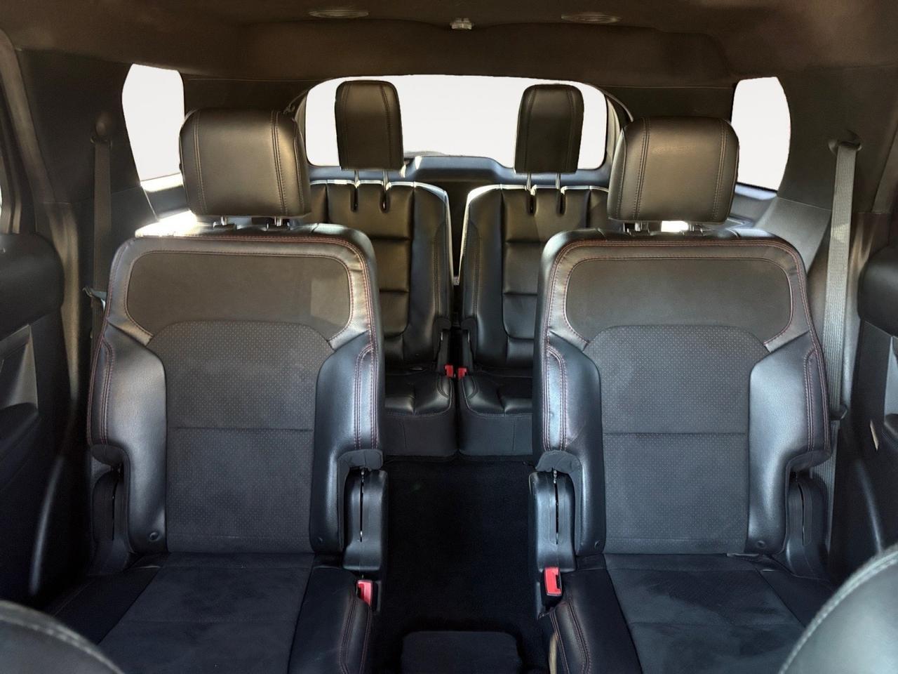 2018 Ford Explorer XLT, POWER LIFTGATE, POWER 3RD ROW, HEATED STEERING WHEEL & SEATS, REMOTE START, ROOF RACKS, BACKUP CAMERA WITH PARKING SENSORS, TOW PACKAGE, NAVIGATION, LOW MILEAGE, CLEAN CARFAX, EXPLORE THE ROAD! Virginia Beach VA