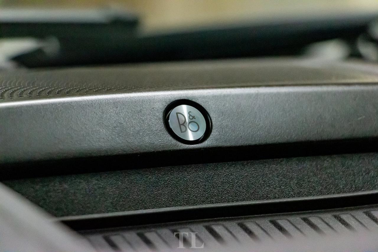 2018 Ford F-150 4x4 Super Crew Lariat FX4 Appearance PKG. Leather Roof Nav Red Deer AB