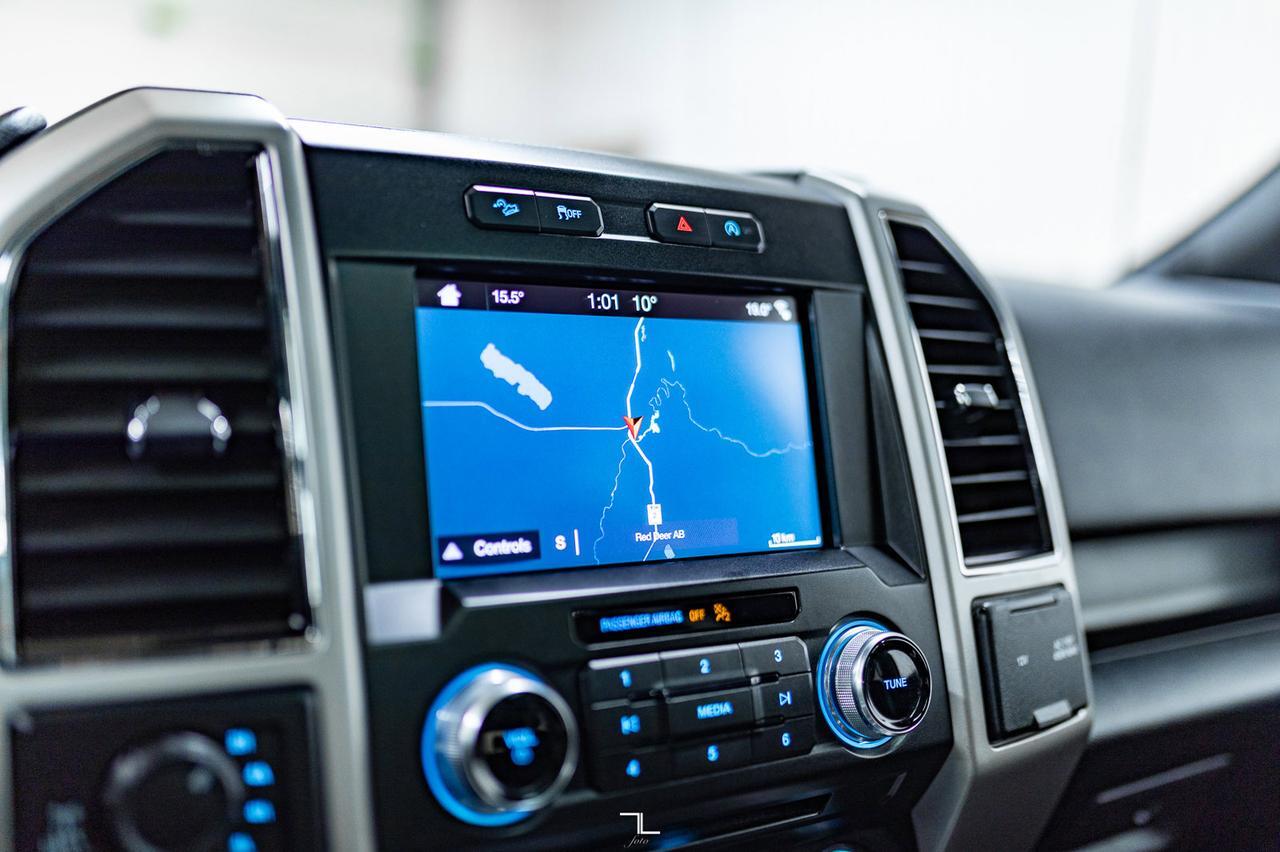 2018 Ford F-150 4x4 Super Crew Lariat FX4 Leather Roof Nav Red Deer AB