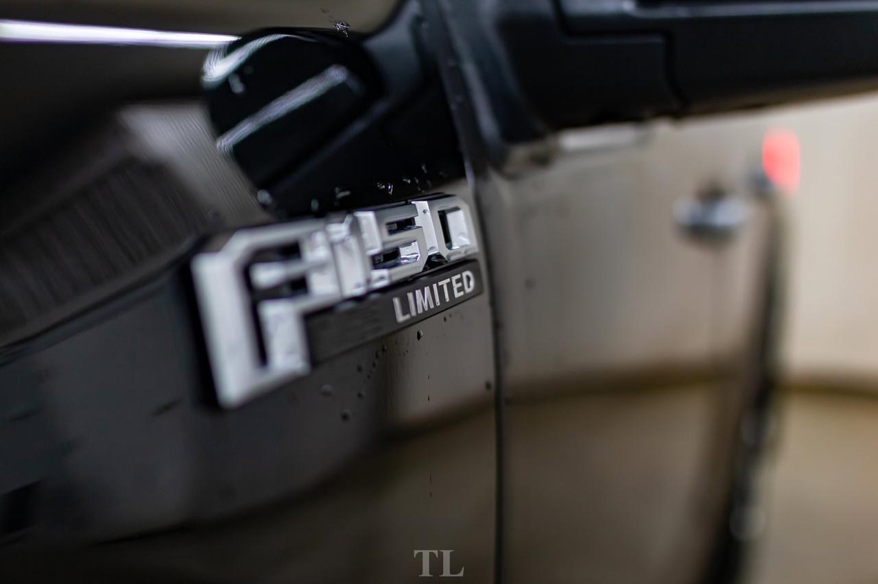 2018 Ford F-150 4x4 Super Crew Limited Level Kit Leather Roof Nav Red Deer AB