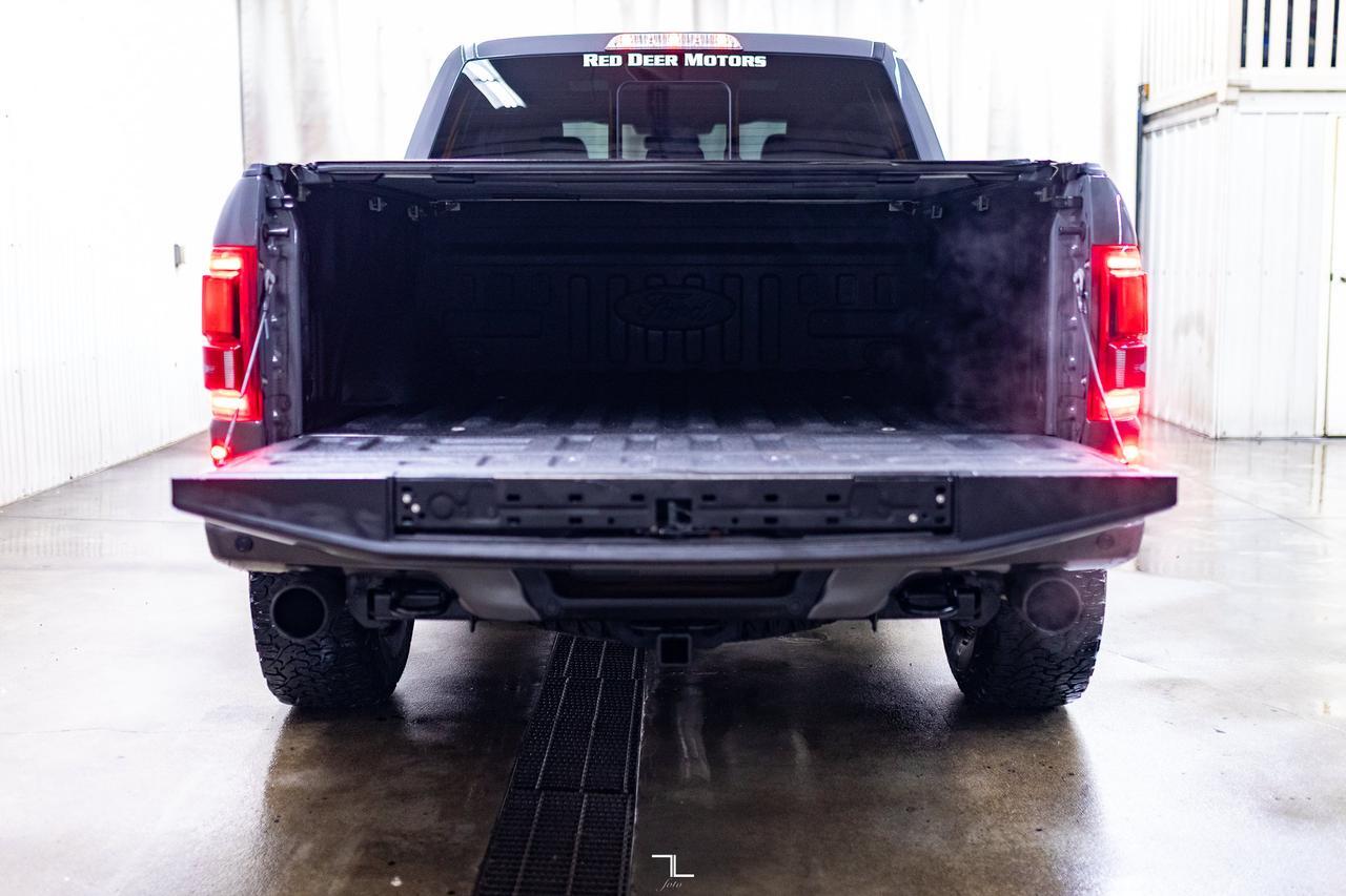 2018 Ford F-150 4x4 Super Crew Raptor Leather Roof Nav BCam Red Deer AB