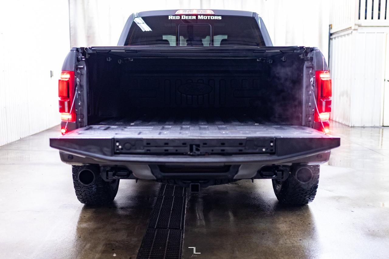 2018 Ford F-150 4x4 Super Crew Raptor Leather Roof Nav BCam Red Deer AB