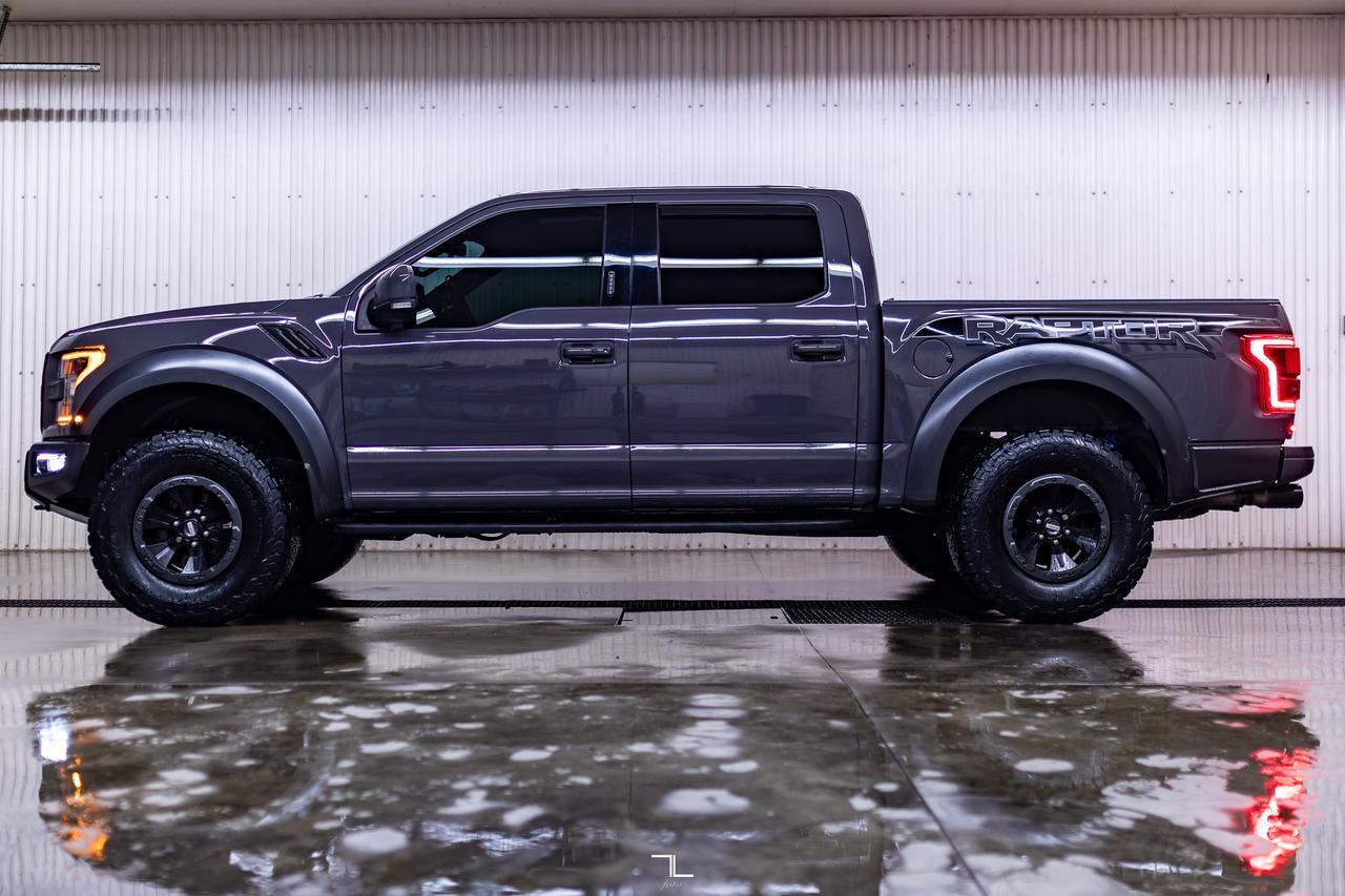 2018 Ford F-150 4x4 Super Crew Raptor Leather Roof Nav BCam Red Deer AB
