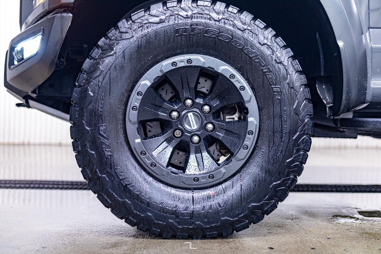 2018 Ford F-150 4x4 Super Crew Raptor Leather Roof Nav BCam Red Deer AB