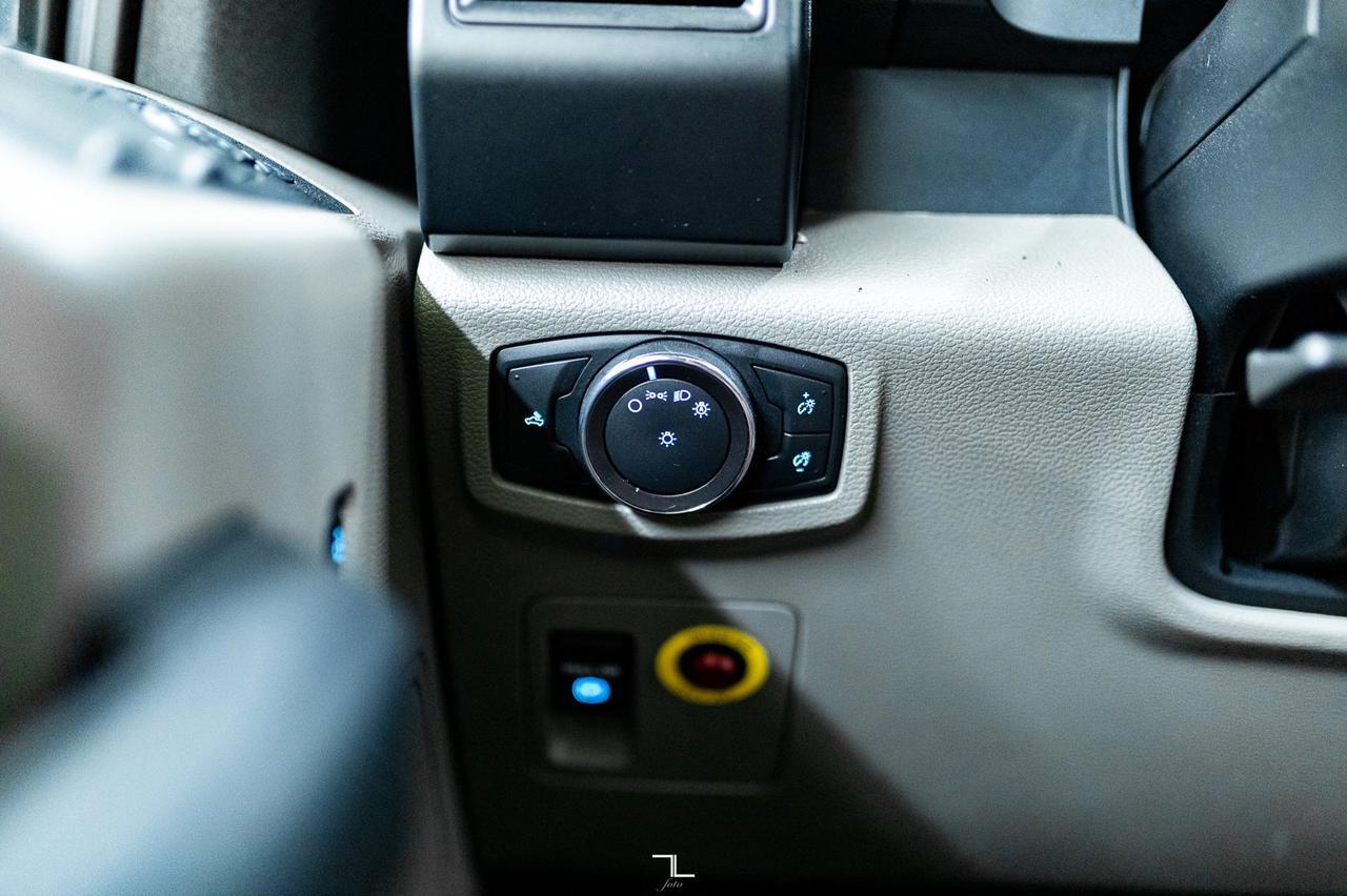 2018 Ford F-150 4x4 Super Crew XL BCam Red Deer AB