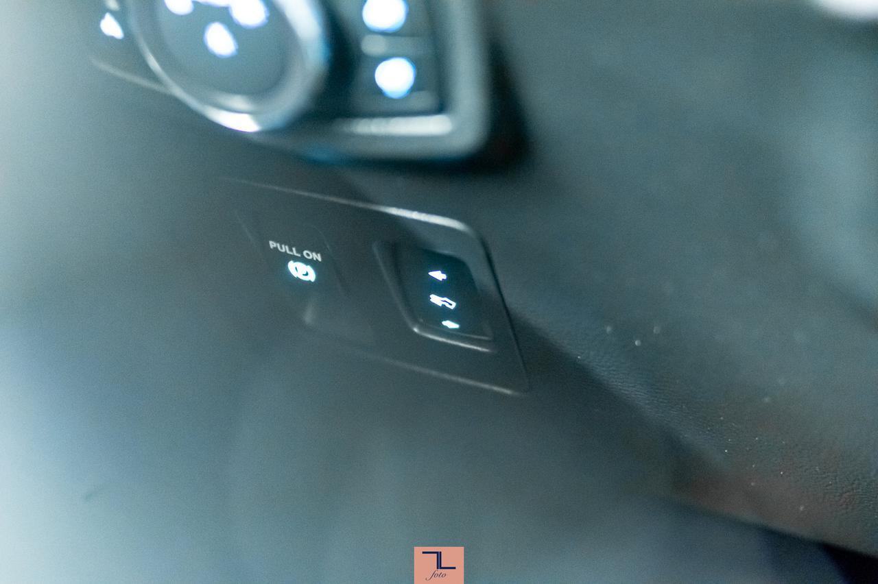 2018 Ford F-150 4x4 Super Crew XLT FX4 BCam Fuel Wheels Red Deer AB