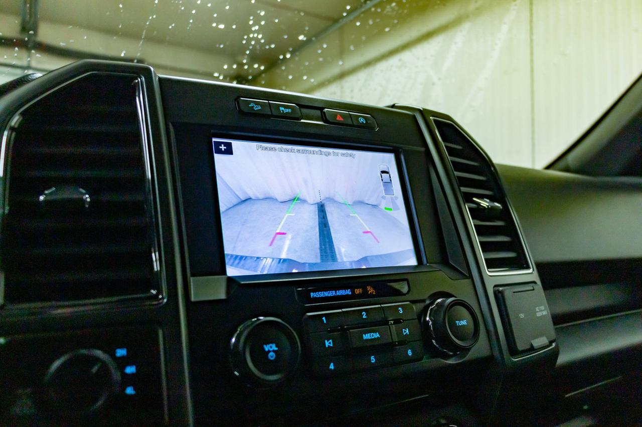 2018 Ford F-150 4x4 Super Crew XLT FX4 Nav BCam Red Deer AB