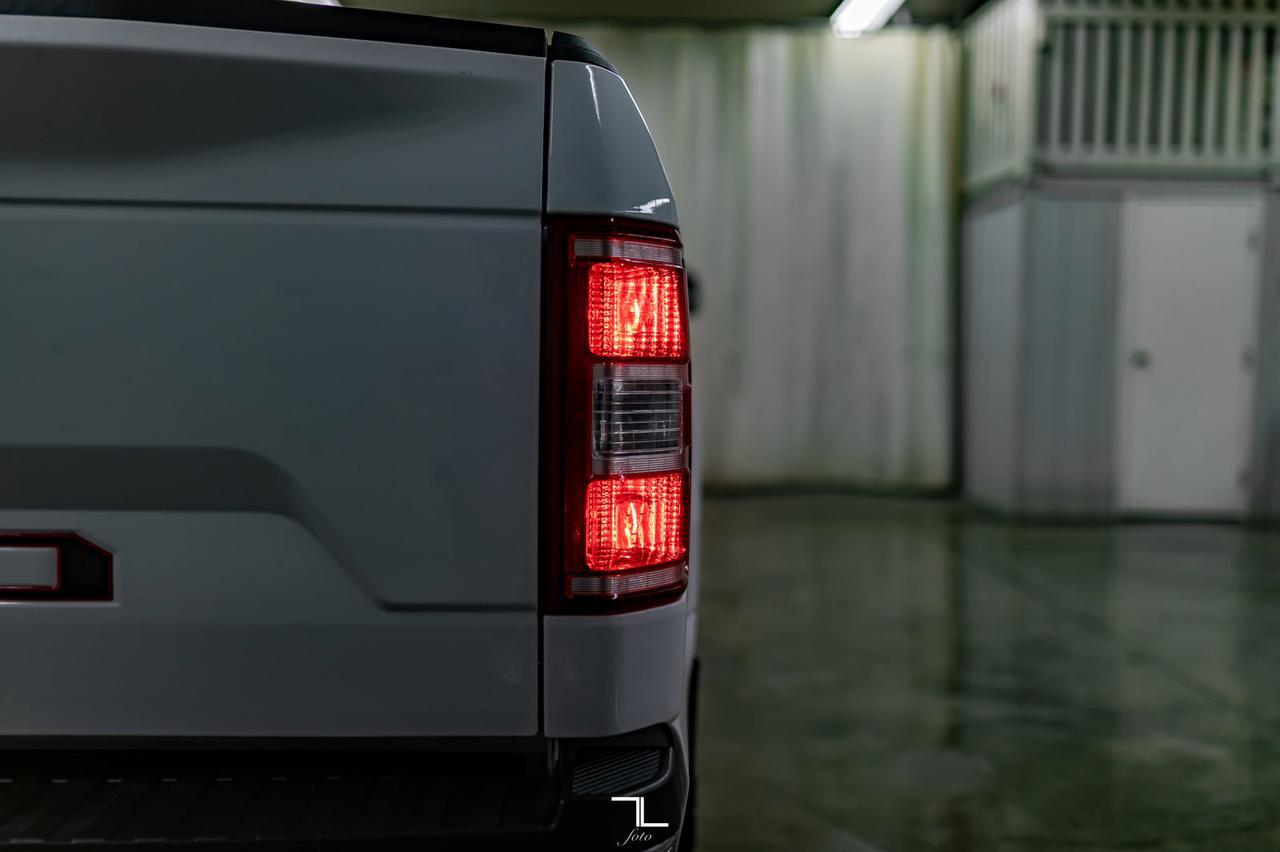 2018 Ford F-150 4x4 Super Crew XLT Longbox BCam Red Deer AB