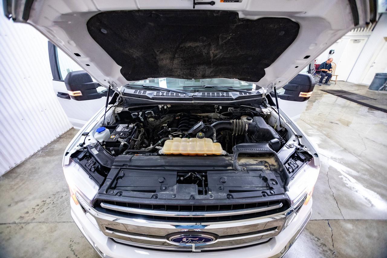 2018 Ford F-150 4x4 Super Crew XLT Longbox BCam Red Deer AB