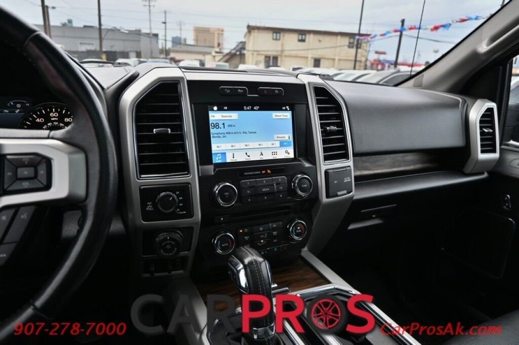 2018 Ford F-150 Lariat - 4X4 - Crew Cab - FX4 Off Road Pkg - Chrome Appearance Pkg - Heated & Cooled Leather Seats - Remote Start - Twin Panel Moonroof - Navigation - Max Trailer Tow Pkg - 1 Owner Anchorage AK