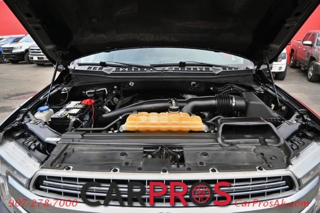 2018 Ford F-150 Lariat - 4X4 - Crew Cab - FX4 Off Road Pkg - Chrome Appearance Pkg - Heated & Cooled Leather Seats - Remote Start - Twin Panel Moonroof - Navigation - Max Trailer Tow Pkg - 1 Owner Anchorage AK