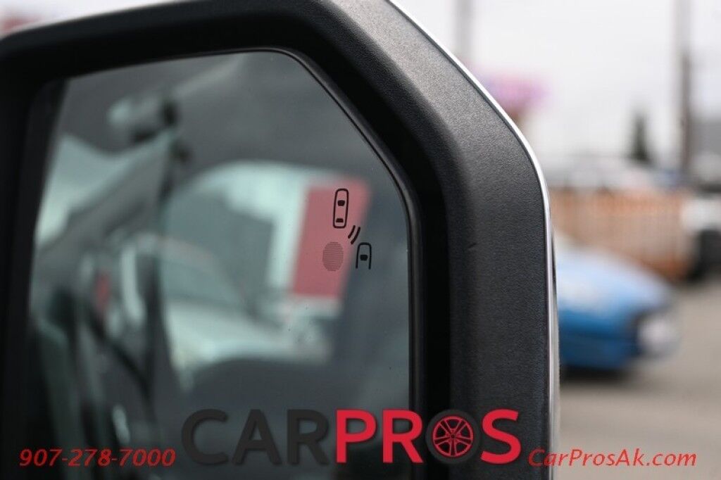 2018 Ford F-150 Lariat - 4X4 - Crew Cab - FX4 Off Road Pkg - Chrome Appearance Pkg - Heated & Cooled Leather Seats - Remote Start - Twin Panel Moonroof - Navigation - Max Trailer Tow Pkg - 1 Owner Anchorage AK