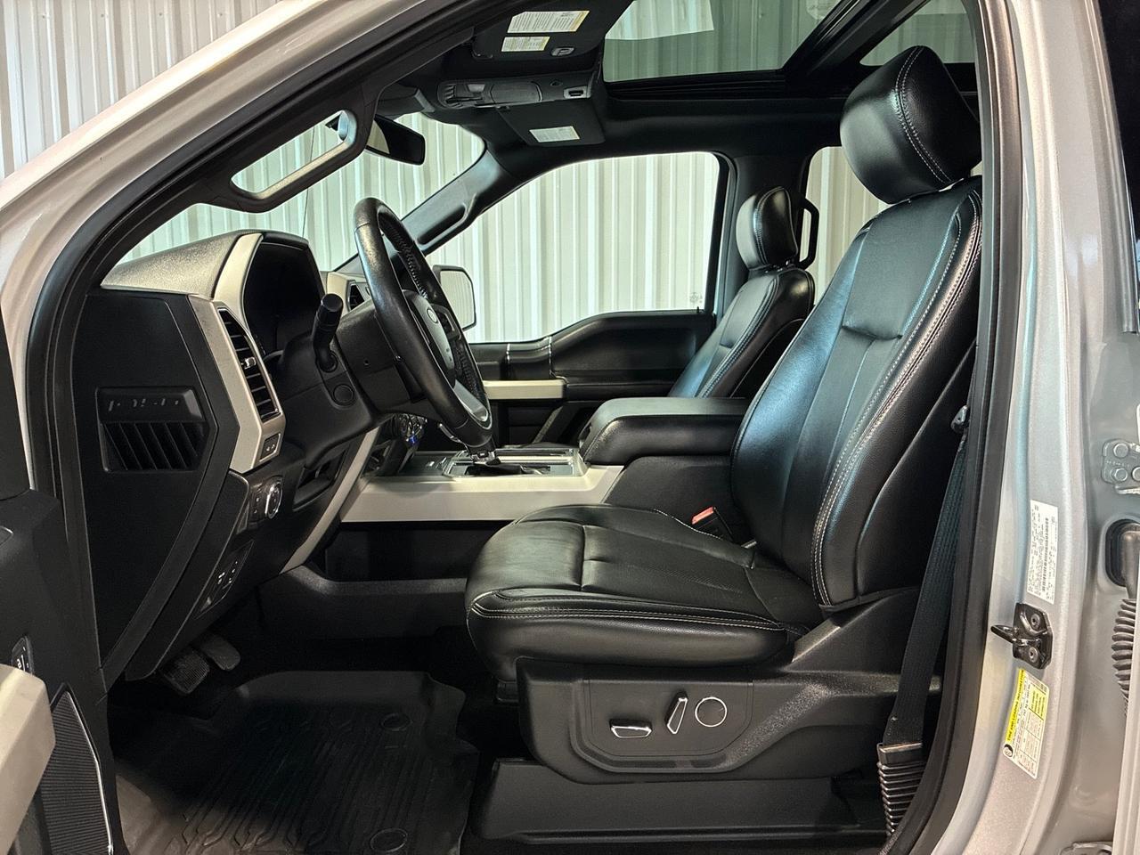 2018 Ford F-150 Lariat, 5.0 V8, 4x4, 502A Luxury Pkg, Pano Roof, FX4, Tow, 36 Gallon Tank Houston TX