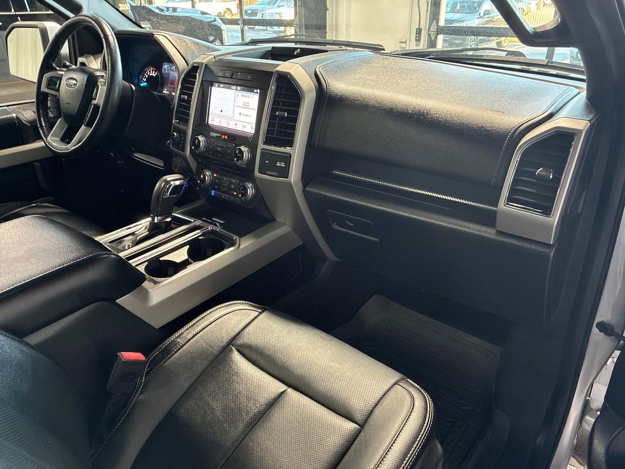 2018 Ford F-150 Lariat, 5.0 V8, 4x4, 502A Luxury Pkg, Pano Roof, FX4, Tow, 36 Gallon Tank Houston TX