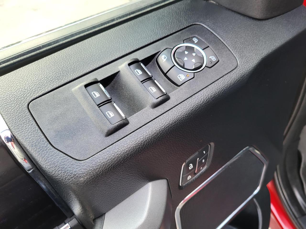 2018 Ford F-150 Platinum 4WD SuperCrew 5.5&apos; Box Beeville TX