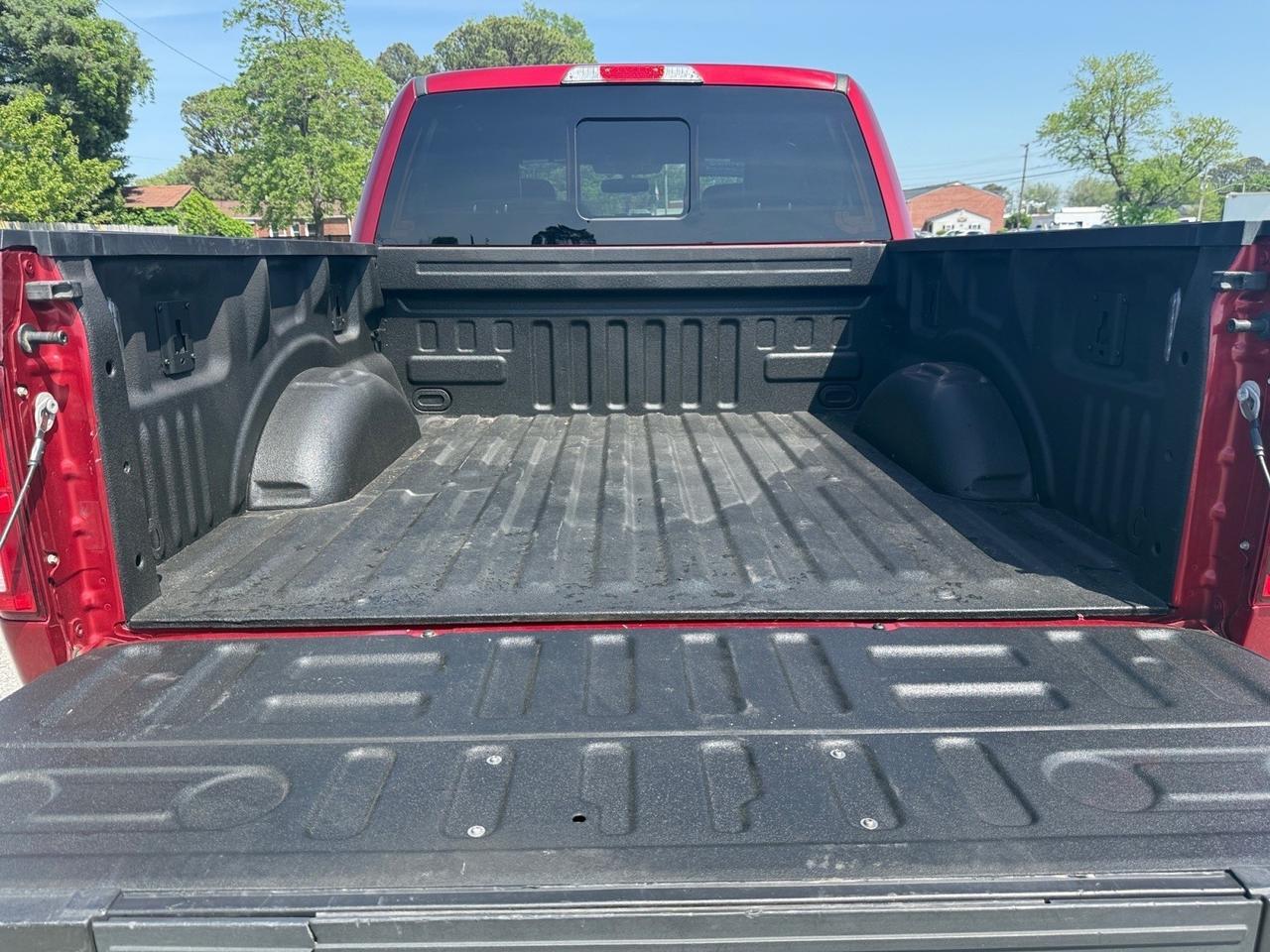 2018 Ford F-150 Platinum, MOONROOF, HEATED/VENTILATED SEATS, HEATED REAR SEATS, POWER SLIDING REAR WINDOW, POWER RUNNING BOARDS, B&O SPEAKERS, BACKUP CAMERA, POWER/HEATED MIRRORS, THIS FORD HAS IT ALL! Norfolk VA