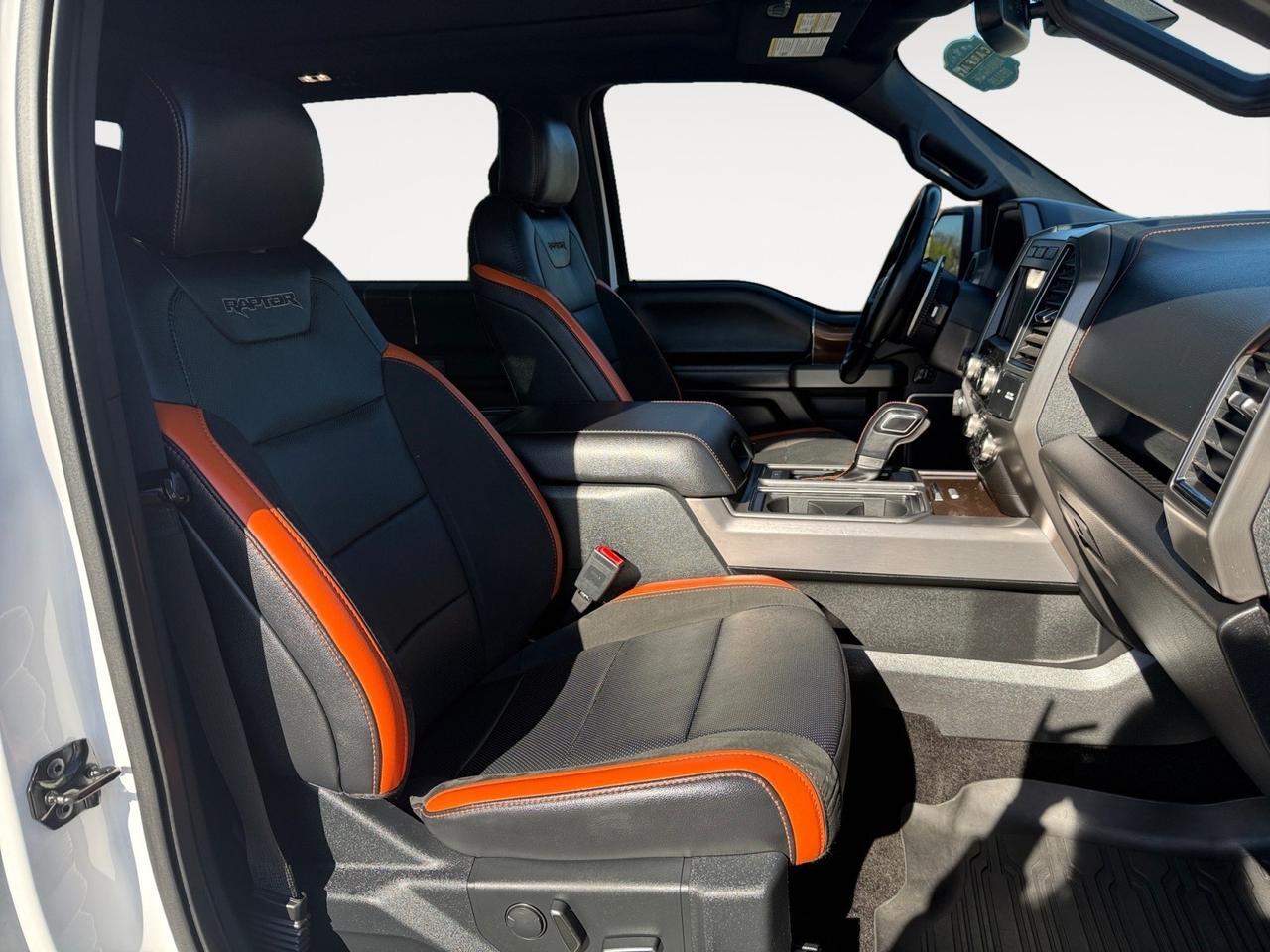 2018 Ford F-150 Raptor, RUNNING BOARDS, TOW PACKAGE, POWER REAR SLIDING WINDOW, BACKUP CAMERA, HEATED STEERING WHEEL, 4X4, TWIN PANEL MOONROOF, CLEAN CARFAX, OWN THE ROAD WITH THIS RAPTOR! Norfolk VA