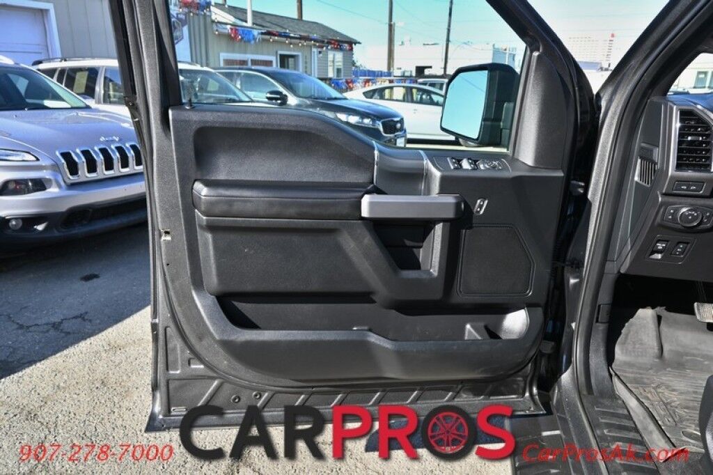 2018 Ford F-150 XLT - 5.0L V8 - Crew Cab - FX4 Off Road Package - 4X4 - Block Heater - Power & Heated Cloth Seats - Remote Start - Twin Panel Moonroof - Trailer Brake Controller - Bedliner - Tow Package Anchorage AK