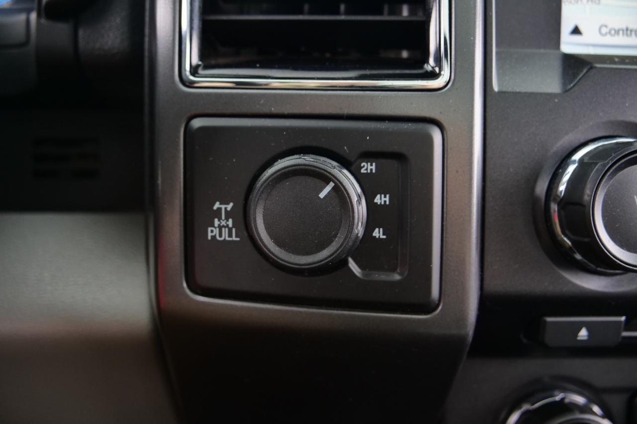 2018 Ford F-150 XLT 4X4 / 5.0L V8 / Pano Sunroof / Leather Seats! Lincolnton NC