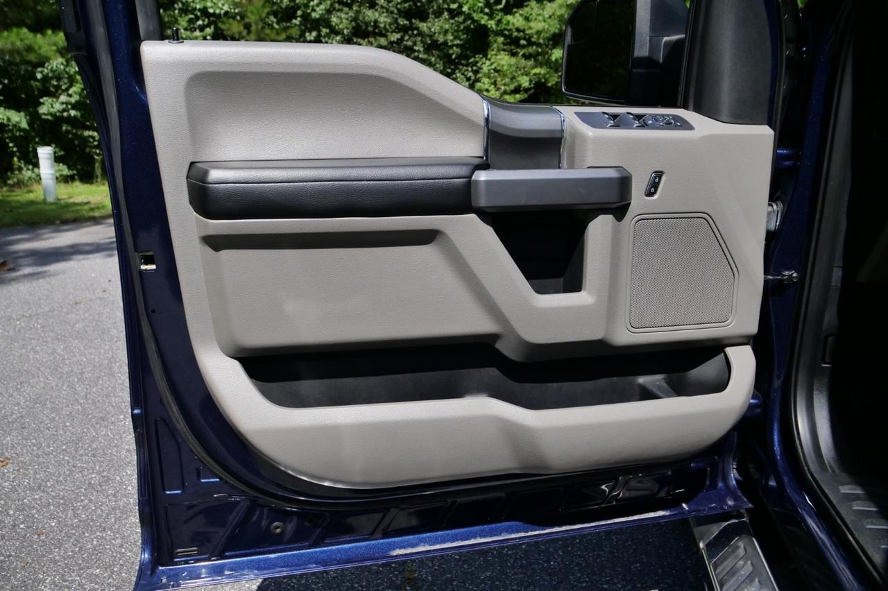 2018 Ford F-150 XLT / 5.0L V8 / Navigation / Heated Front Seats! Lincolnton NC