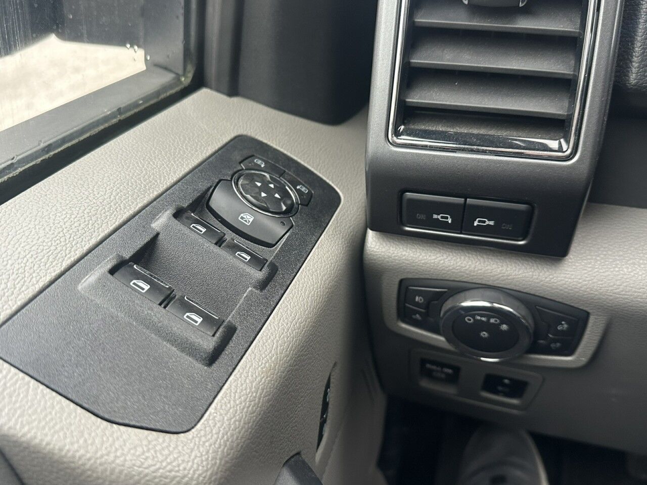 2018 Ford F-150 XLT Charlton MA