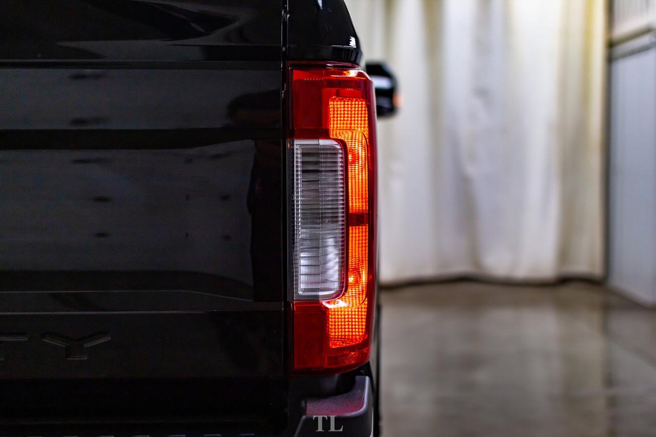 2018 Ford F-250 4x4 Crew Cab XLT BCam Lift Red Deer AB