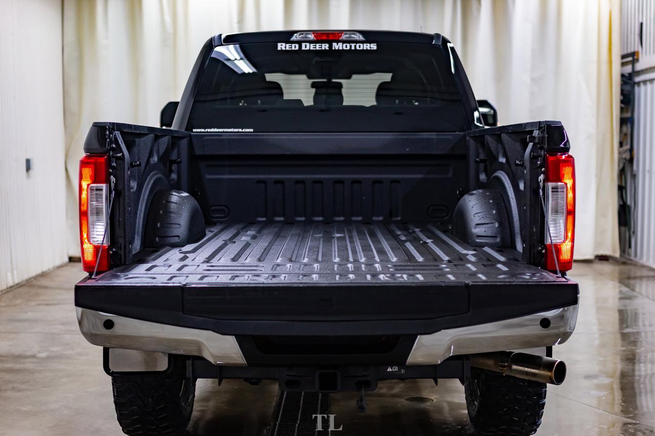 2018 Ford F-250 4x4 Crew Cab XLT BCam Lift Red Deer AB