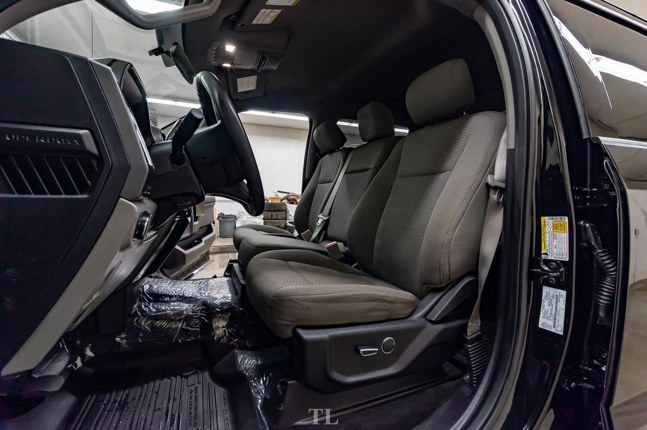 2018 Ford F-250 4x4 Crew Cab XLT BCam Lift Red Deer AB