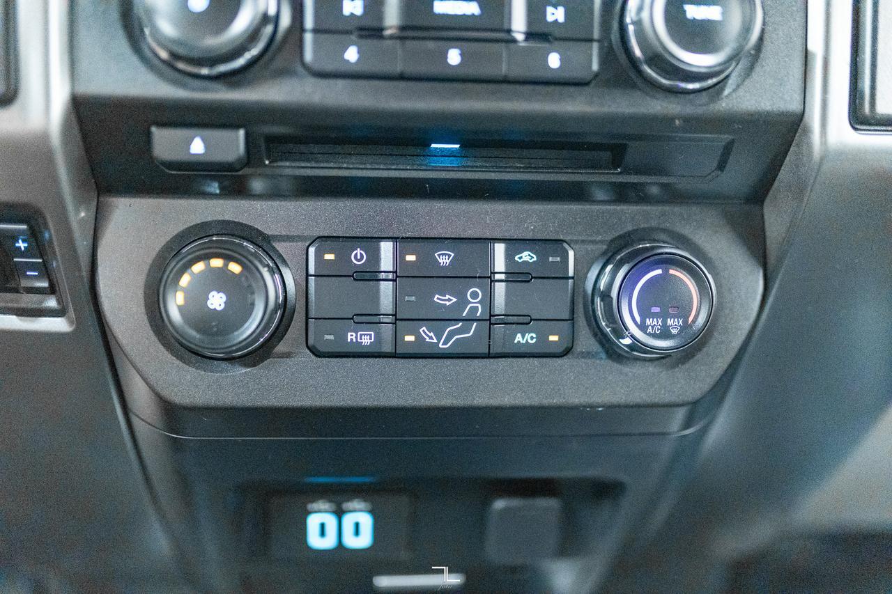 2018 Ford F-250 4x4 Crew Cab XLT Diesel Nav BCam Red Deer AB