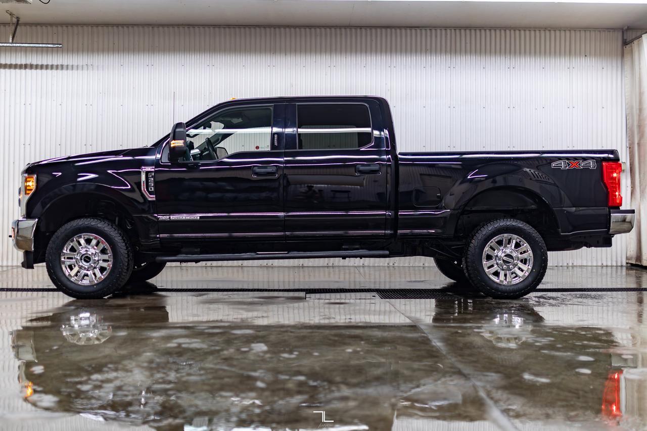 2018 Ford F-250 4x4 Crew Cab XLT Diesel Nav BCam Red Deer AB